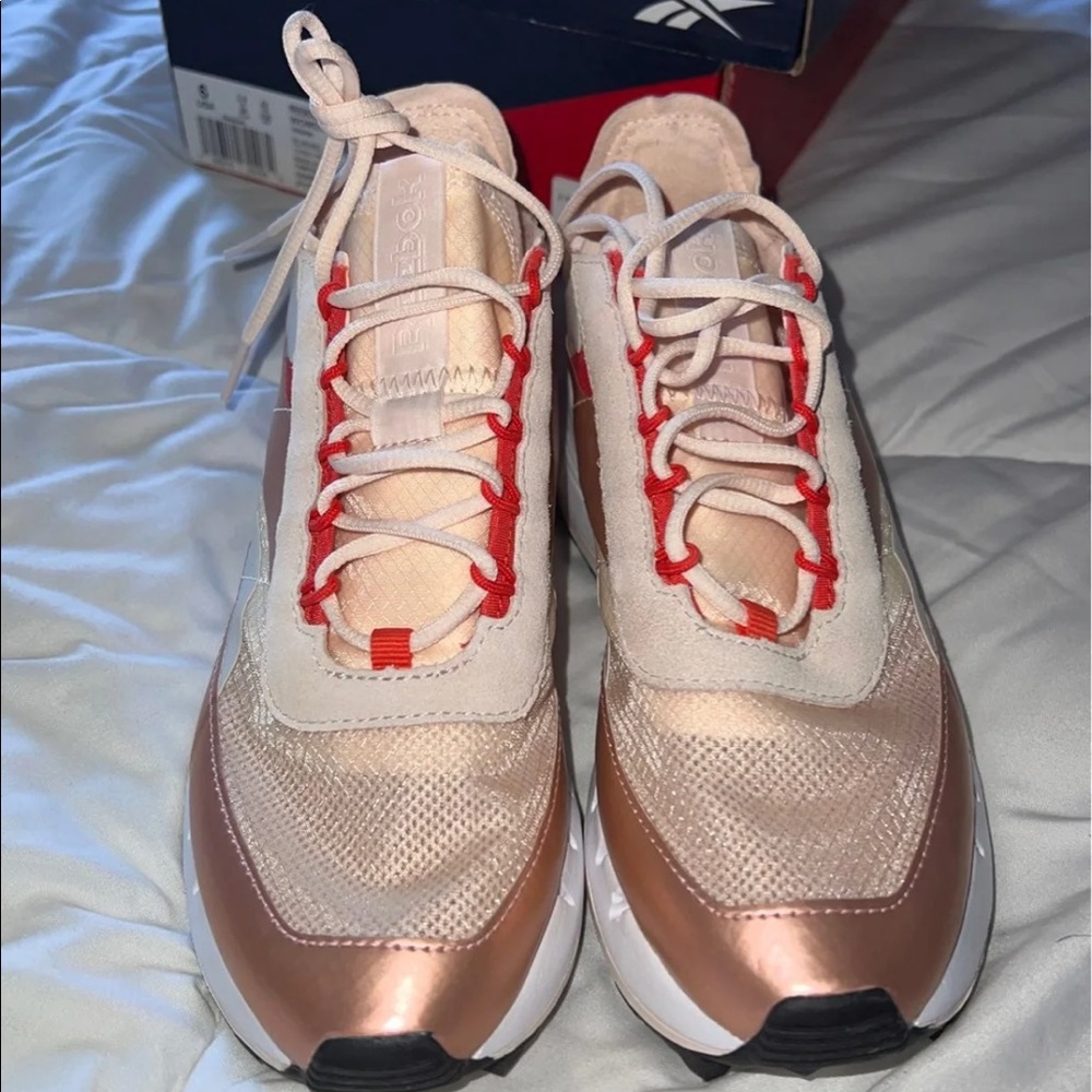 Reebok size 6